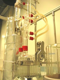 Semi-Micro and Micro FISCHER-Columns HMS 300, HMS 500, HMS 1000, MMS 155 and MMS 255 for the gentle and highly efficient separation by distillation.  